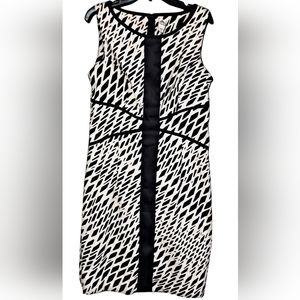 Sangria Size 14 Black White Geometric Sleeveless Women Sheath Dress